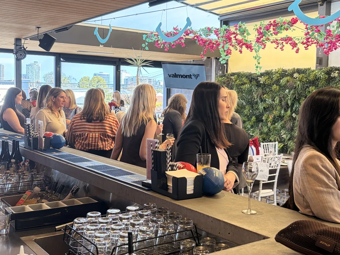 Guests enjoying the NFL Ladies Lunch venue